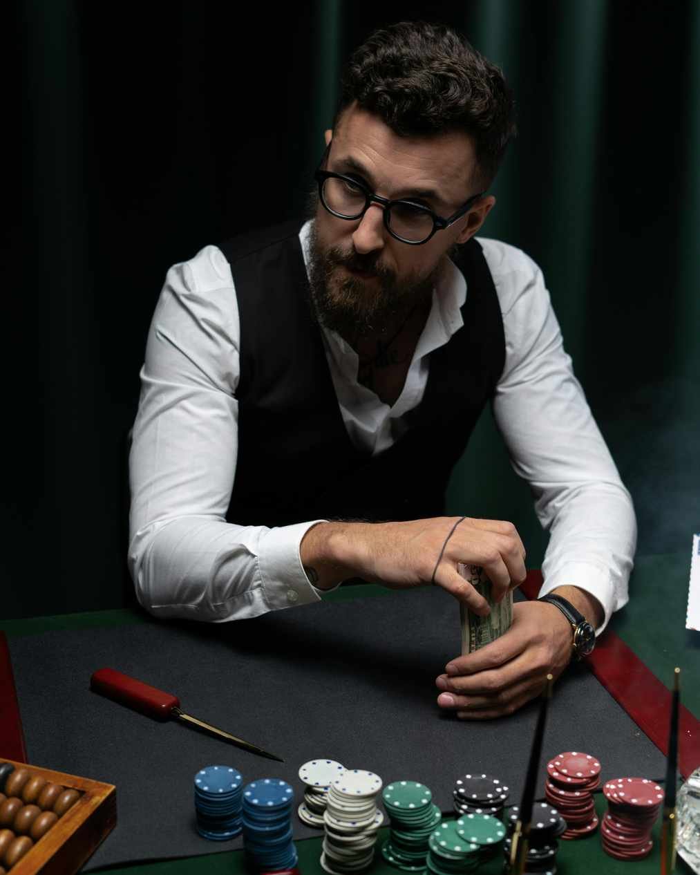 vegaskingscasinos.com